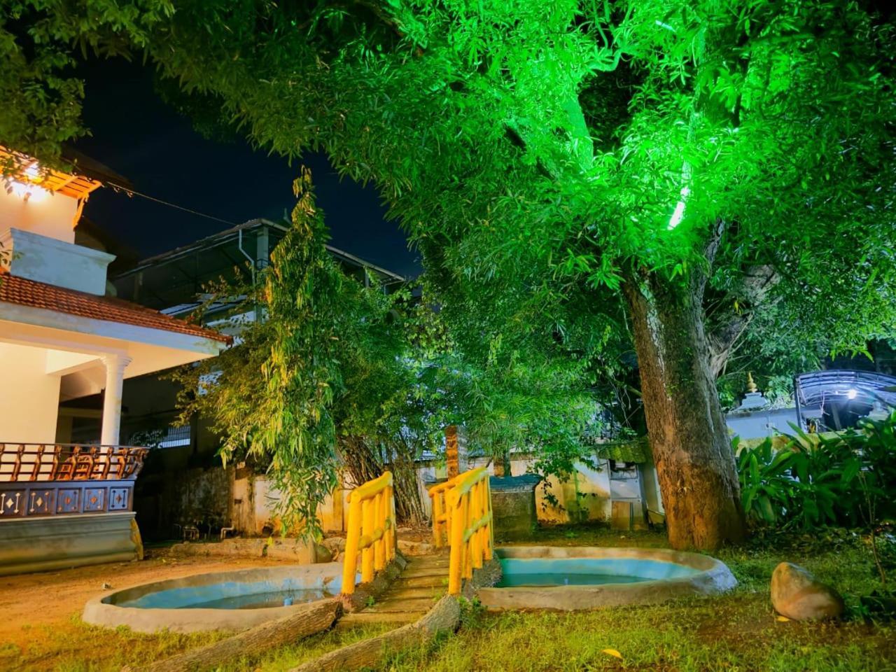 Dream Palace Alappuzha ภายนอก รูปภาพ