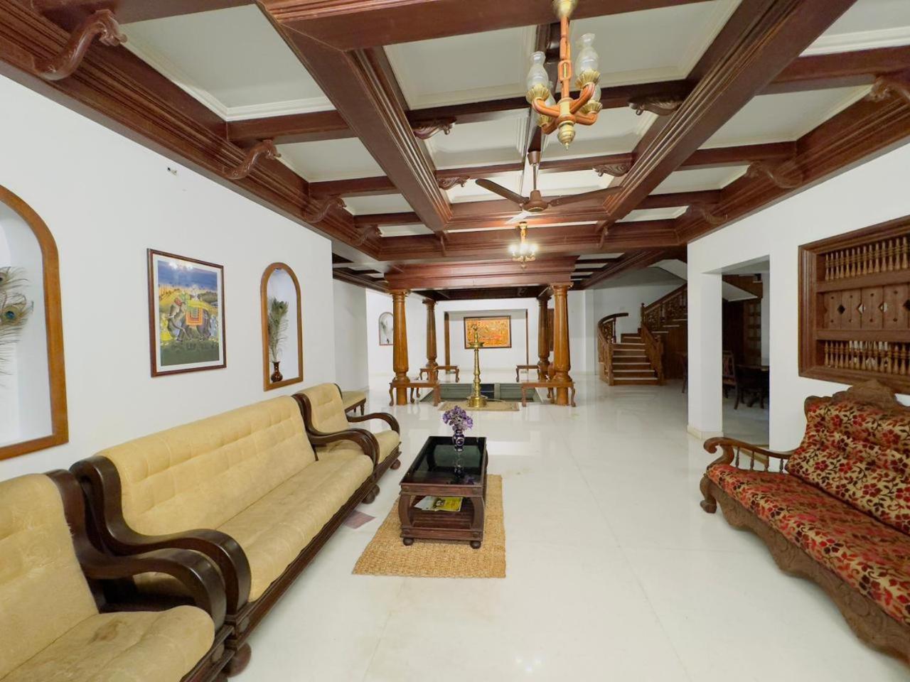 Dream Palace Alappuzha ภายนอก รูปภาพ